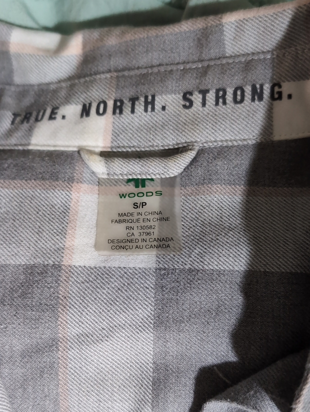 NWOT Ladies Size S Woods Plaid Button Down - Picture 2 of 3